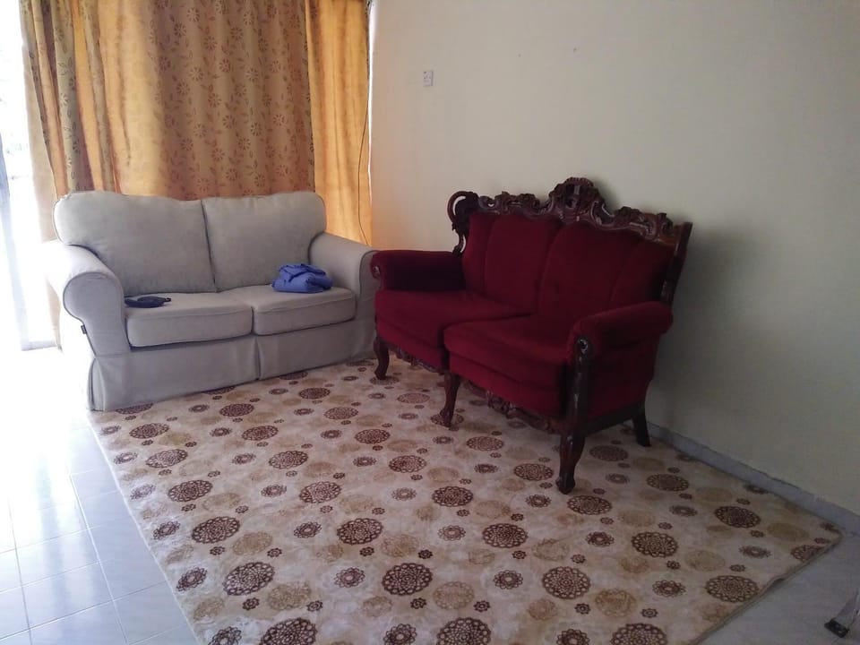 lela homestay bajet Vacation rental in Terengganu, Malaysia