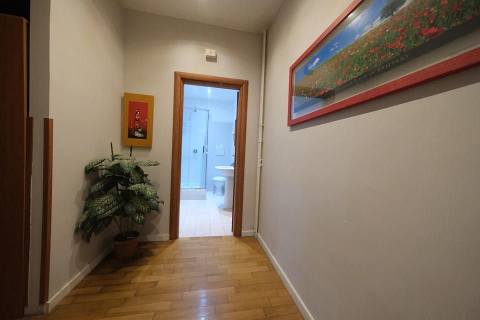 Gialel Guesthouse Bed and Breakfast in Rome