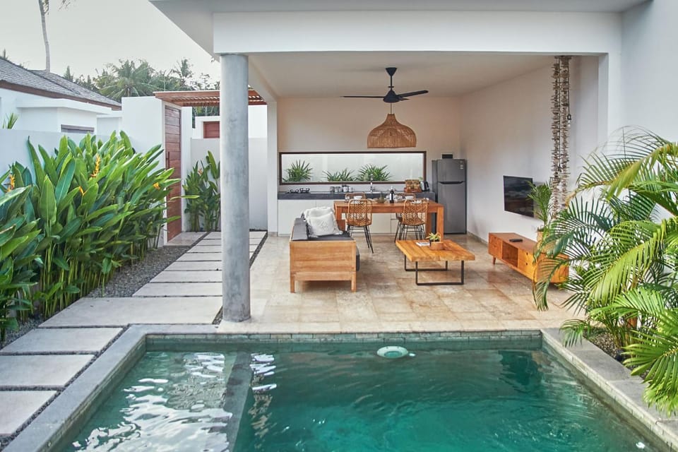 Pool view, Swimming pool