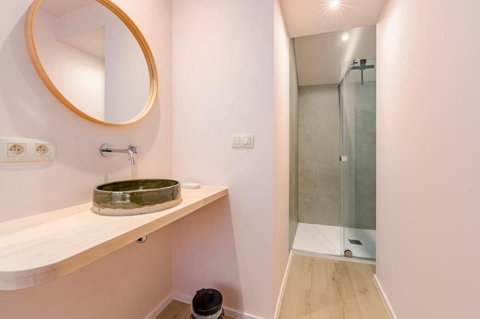 Shower, Bathroom