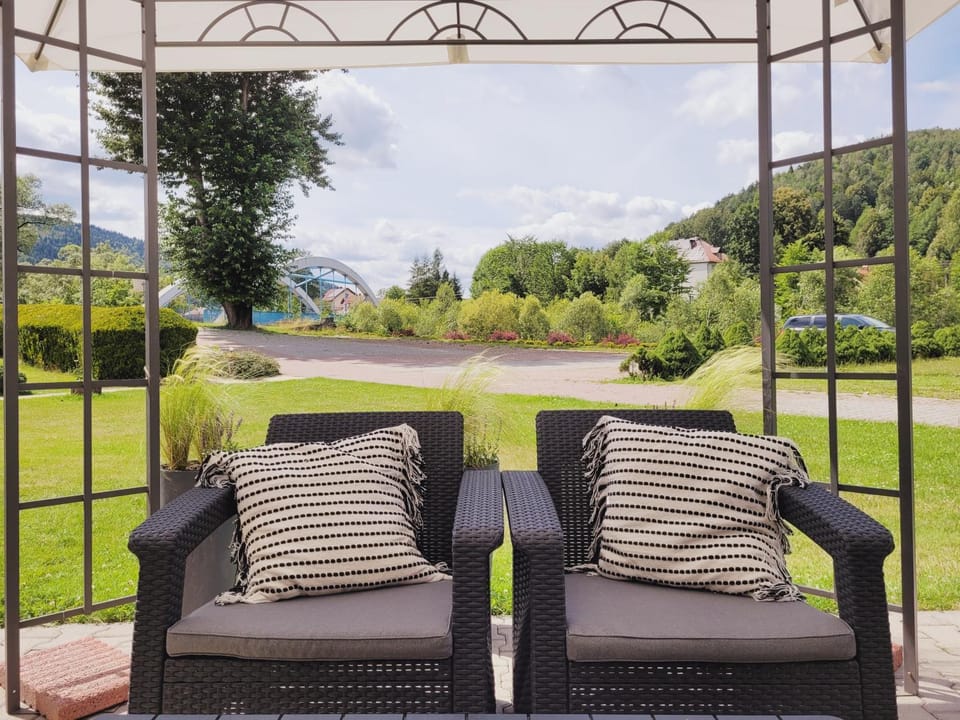 Natural landscape, Garden view, Mountain view, Internal: Not applicable to any particular room