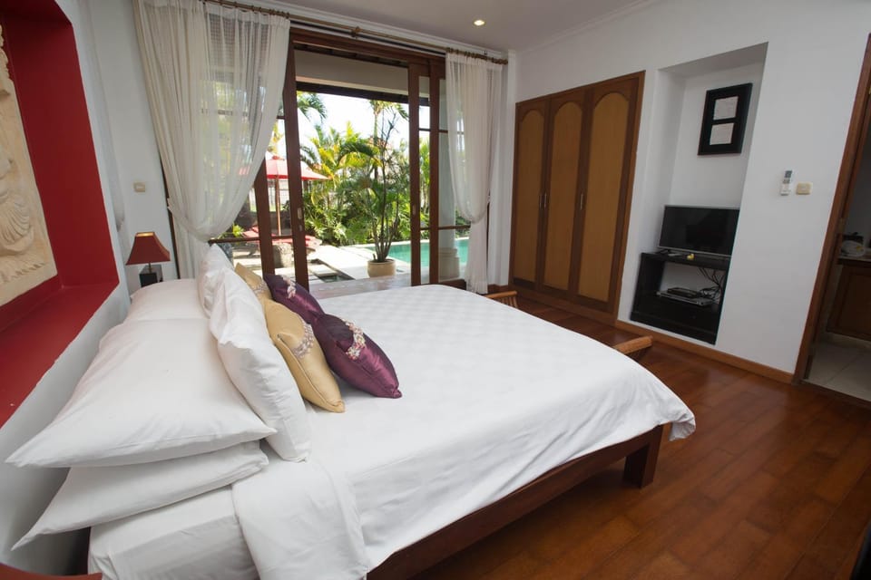 TV and multimedia, Balcony/Terrace, Decorative detail, Bedroom
