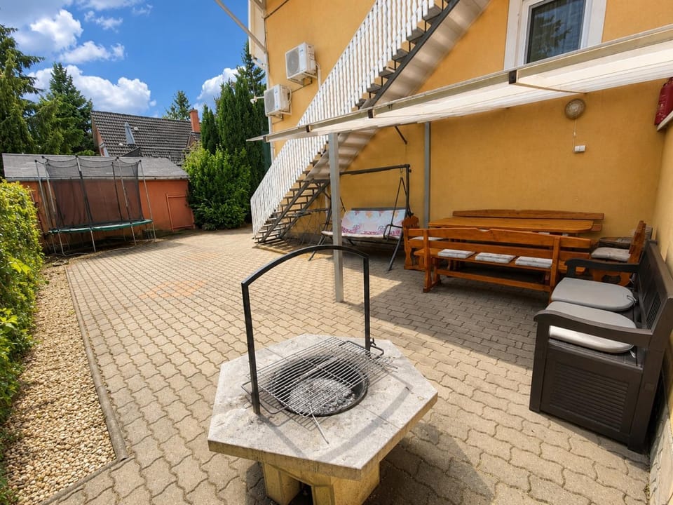 BBQ facilities, Balcony/Terrace