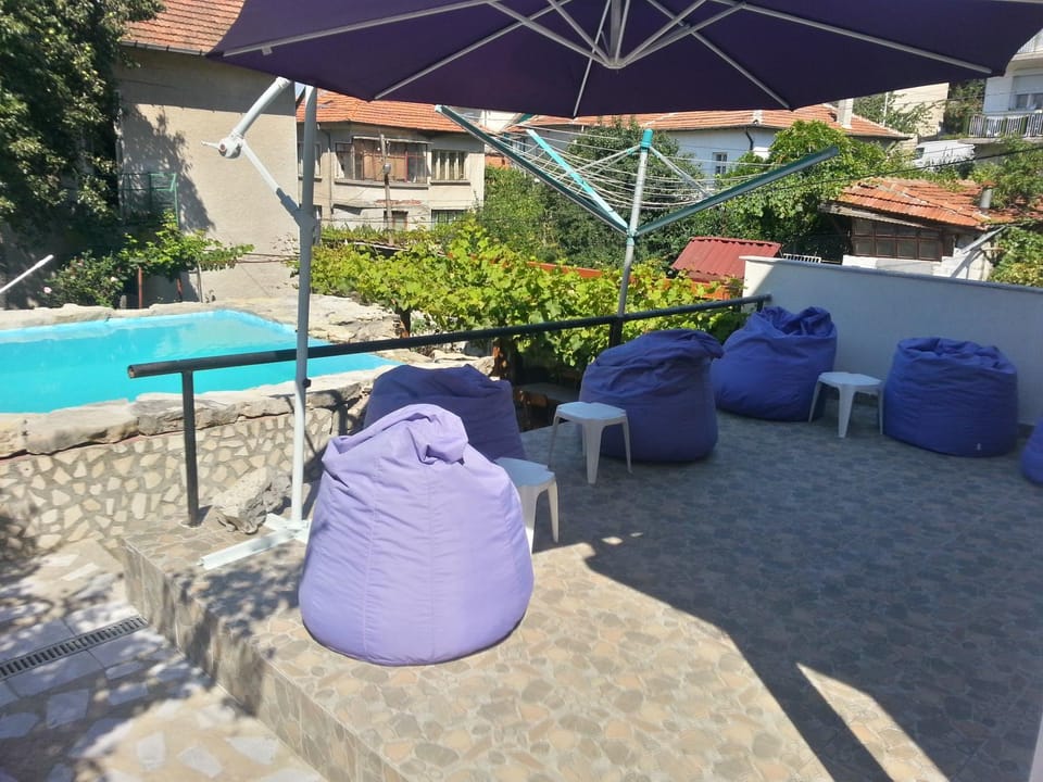 Swimming pool, Swimming pool