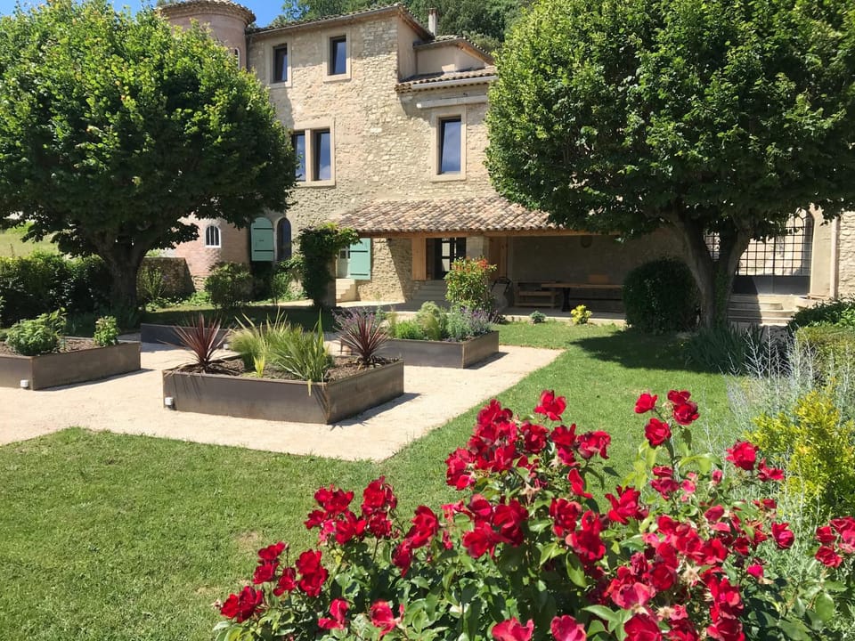 Property building, Facade/entrance, Garden, Internal: Not applicable to any particular room