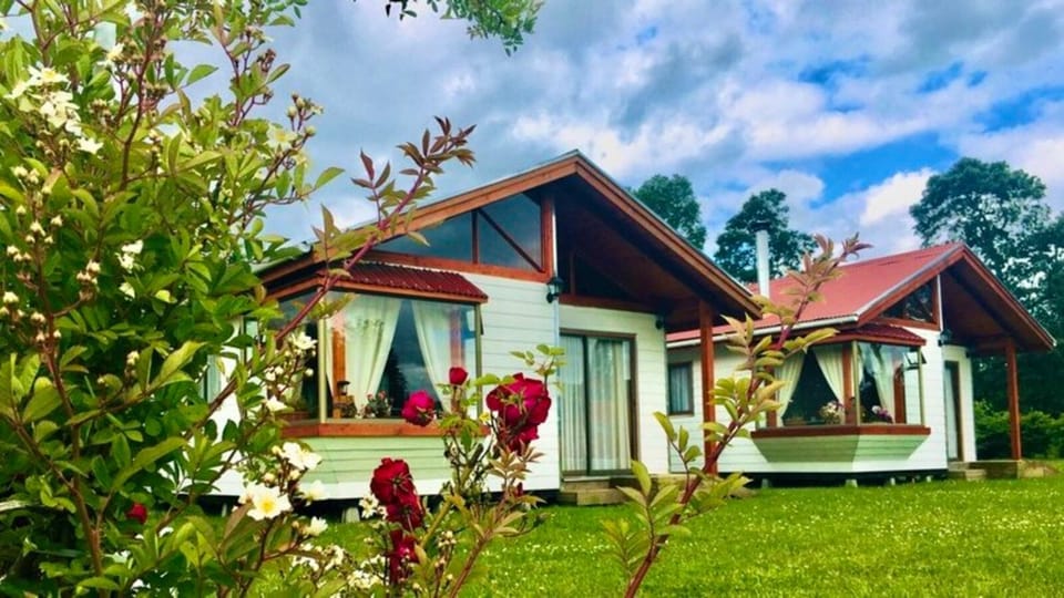 Arriendo de Cabañas con Piscina y Entorno Natural, Villarrica House in Los Ríos, Chile