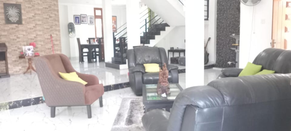 Rohan's Residence Vacation rental in Western Province