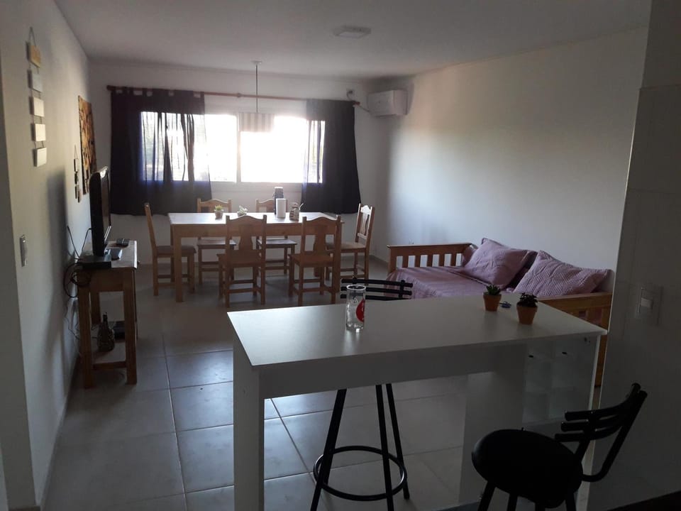 Dpto Teatro Melos microcentro pileta y cochera Apartment in Villa Carlos Paz