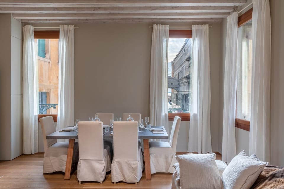 Bridge of Sighs Luxurious Apartment Apartment in San Marco