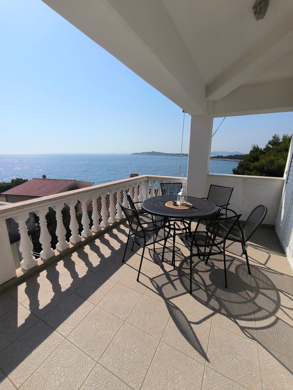 Apartmani Suton Bed and Breakfast in Šibenik-Knin County, Croatia