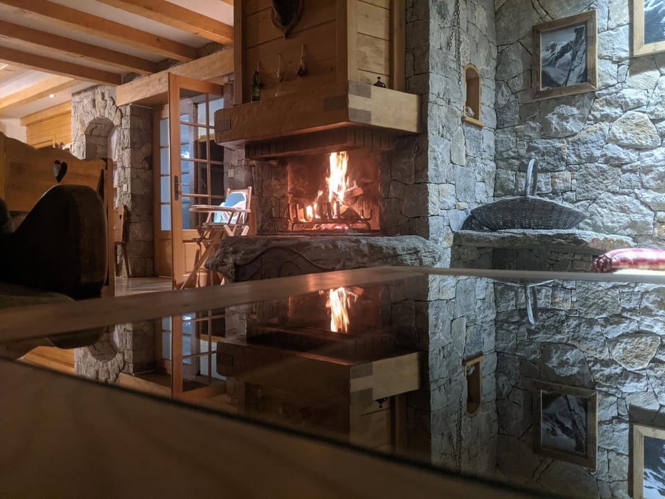 Communal lounge/ TV room, Living room, Seating area, flat iron