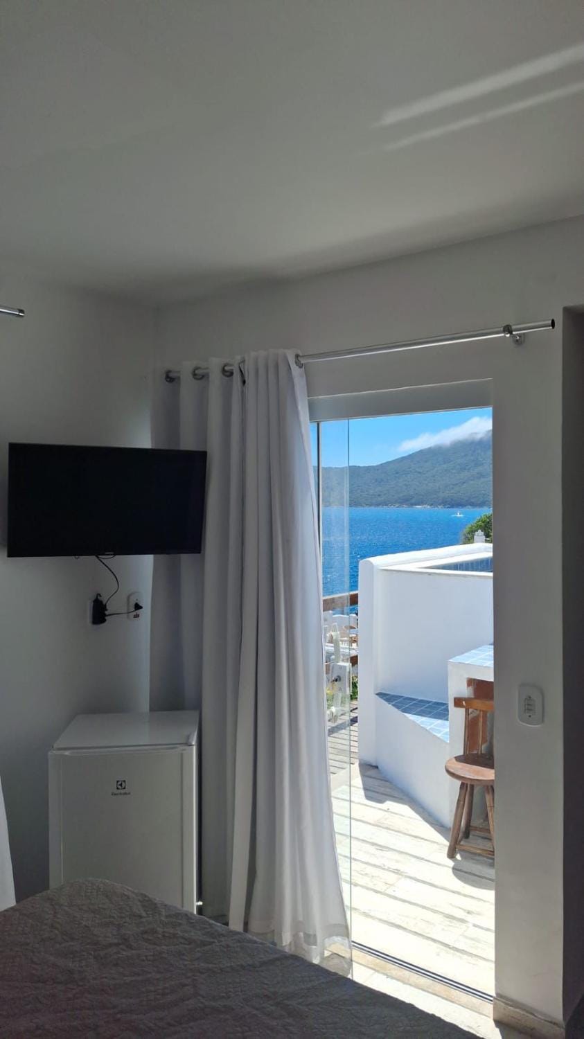 Casa Santorini RJ House in State of Rio de Janeiro