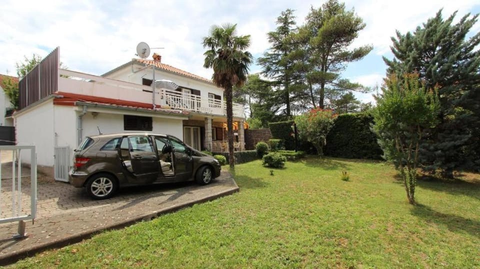 BBQ facilities, Garden, air conditioner