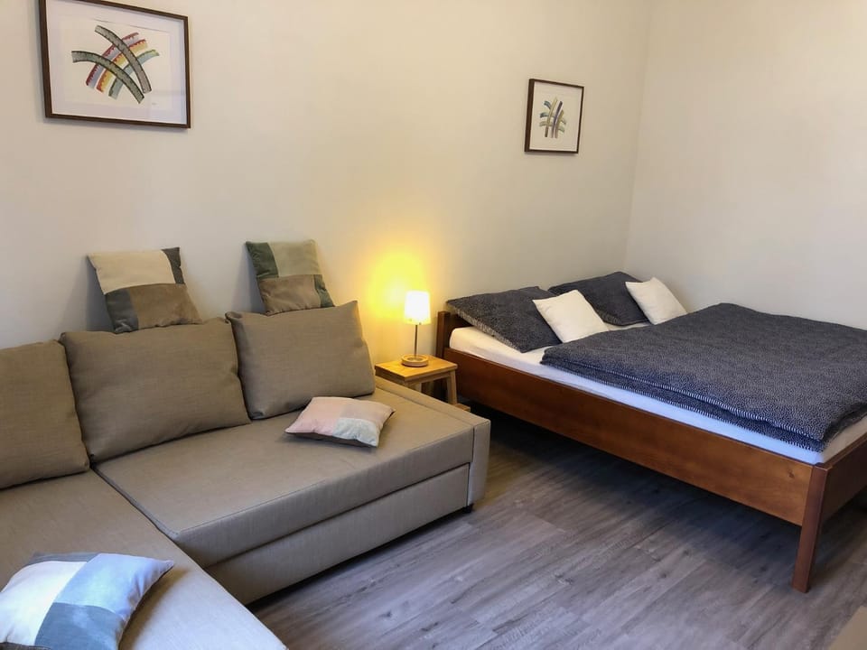 YELLOW STREET APARTMENT Apartment in Lower Silesian Voivodeship