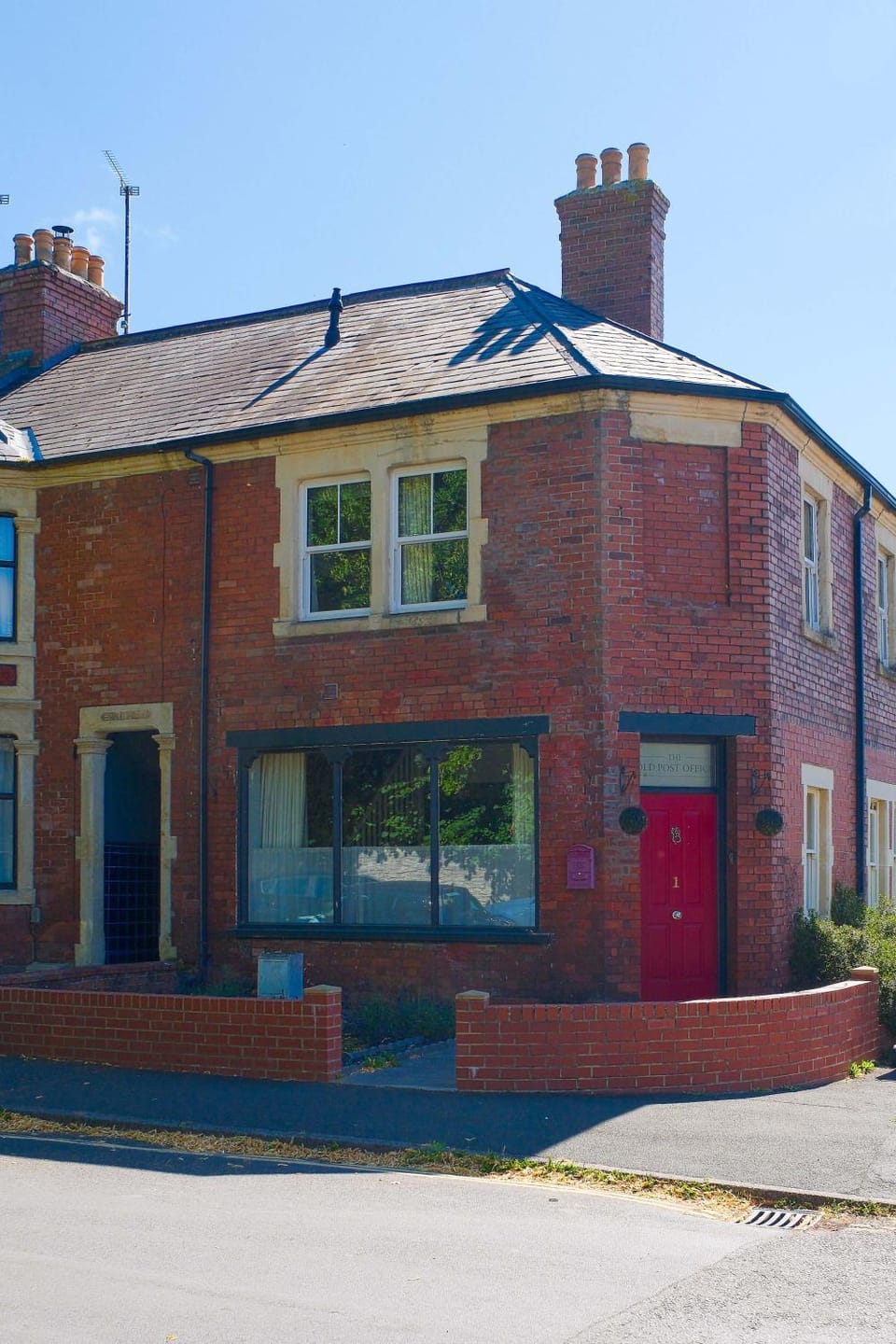 The Victorian Post House - Central Frome House in Frome