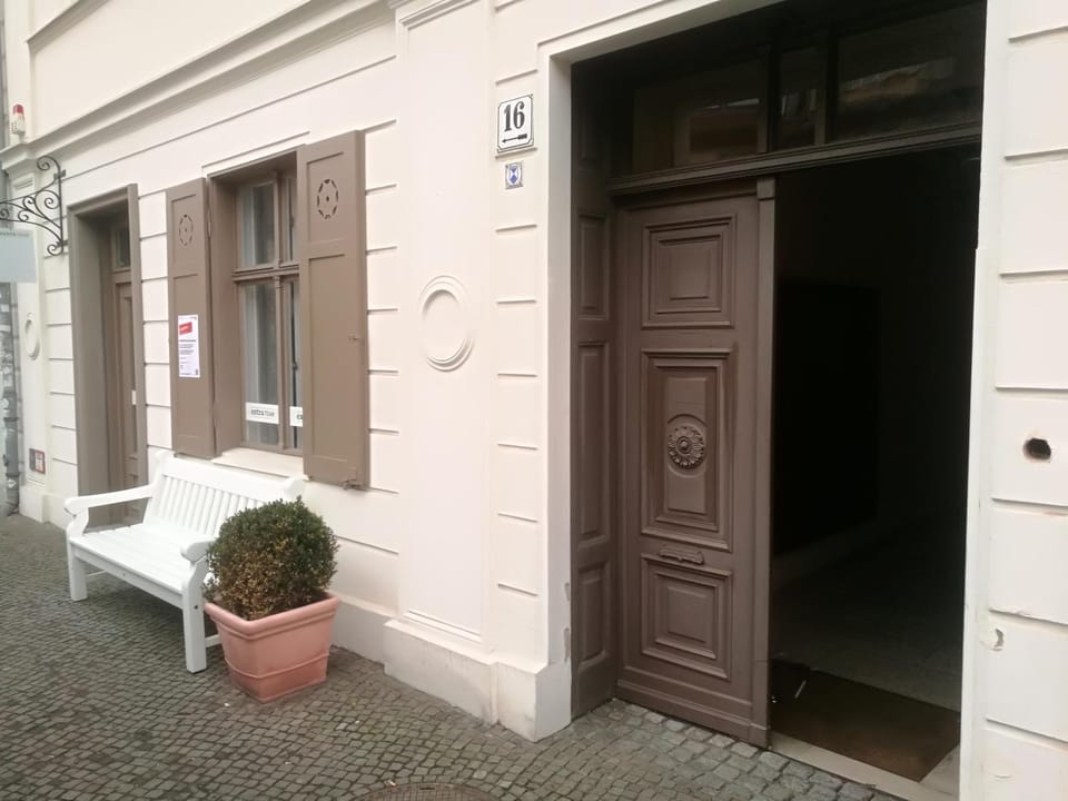 Property building, Facade/entrance