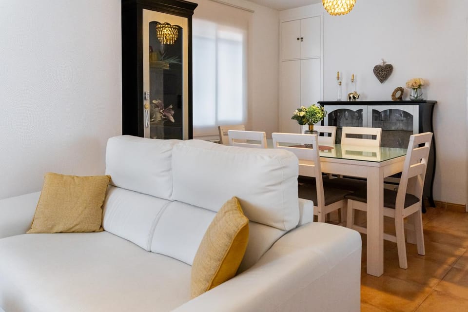 Living room, Area and facilities