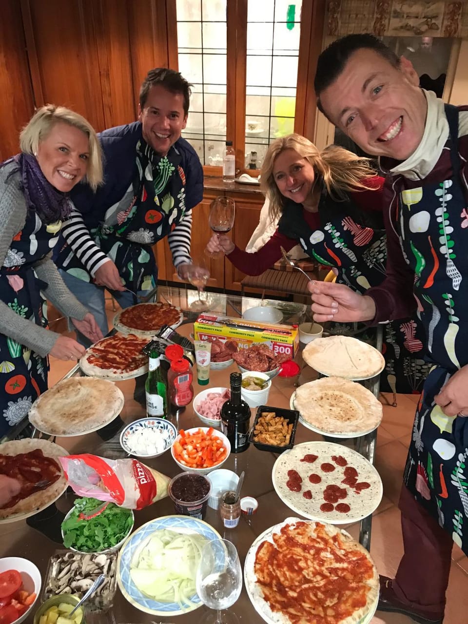 English/Irish breakfast, group of guests