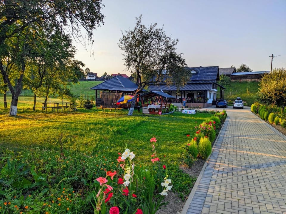 Casuta din Gradina Nature lodge in Romania