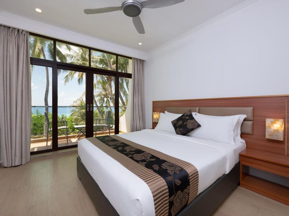 Bed, Photo of the whole room, Bedroom, Sea view