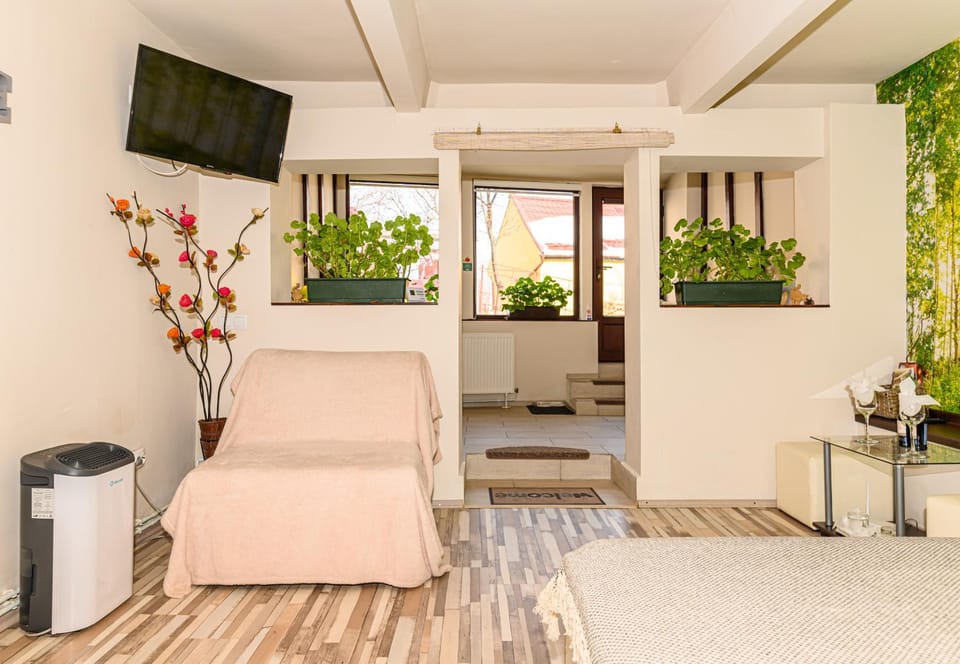 TV and multimedia, Seating area