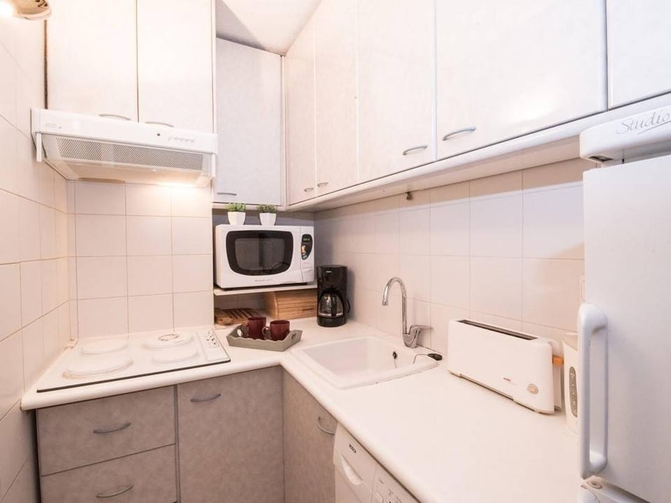 Duplex ensoleillé pour 6 pers avec balcon, parking et proche des remontées mécaniques à Saint Lary - FR-1-296-265 Apartment in Saint-Lary-Soulan