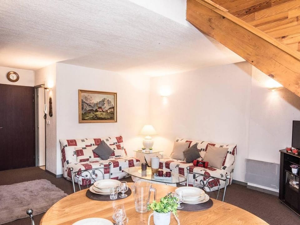 Duplex ensoleillé pour 6 pers avec balcon, parking et proche des remontées mécaniques à Saint Lary - FR-1-296-265 Apartment in Saint-Lary-Soulan