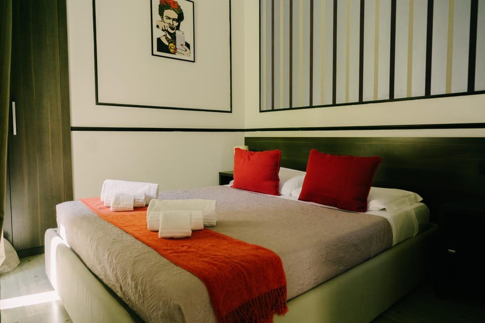 Bed, Bedroom