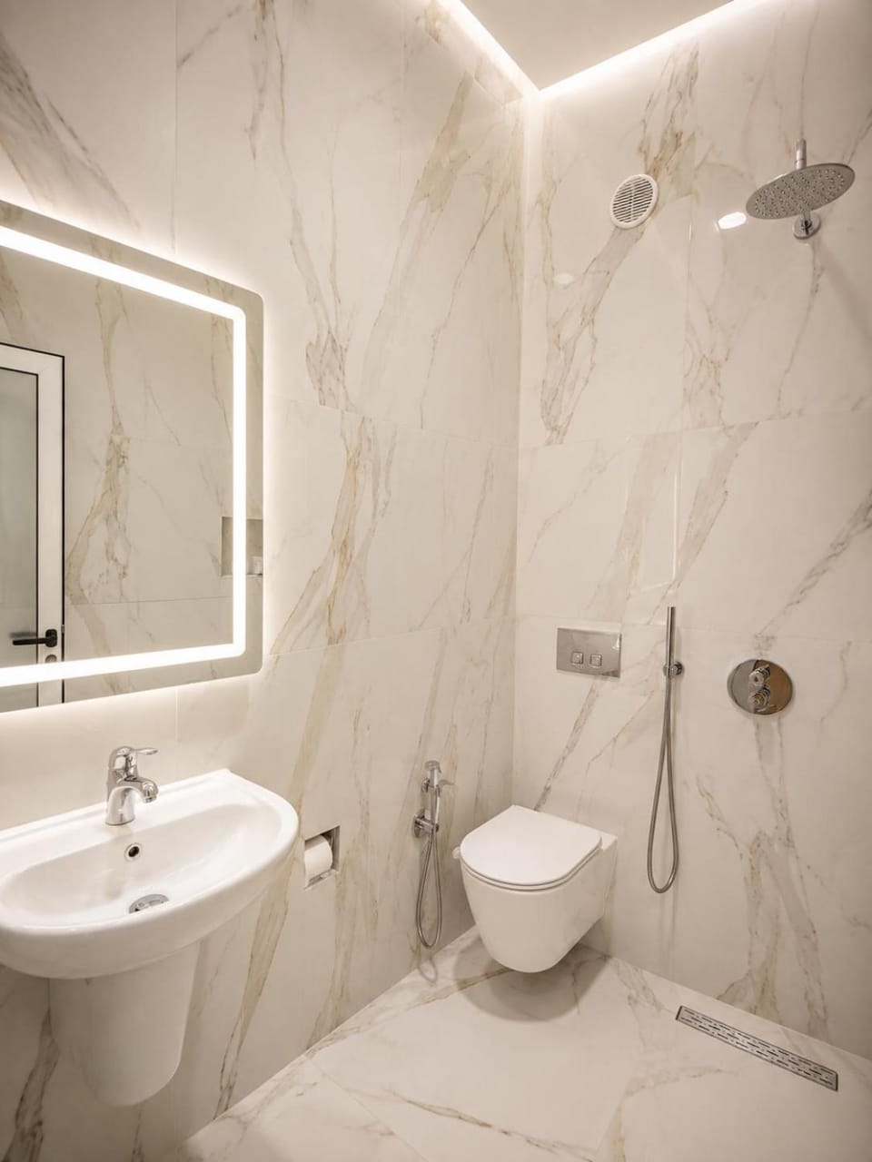 Hotel Aleksandrus Jardin Hotel in Tirana County, Albania