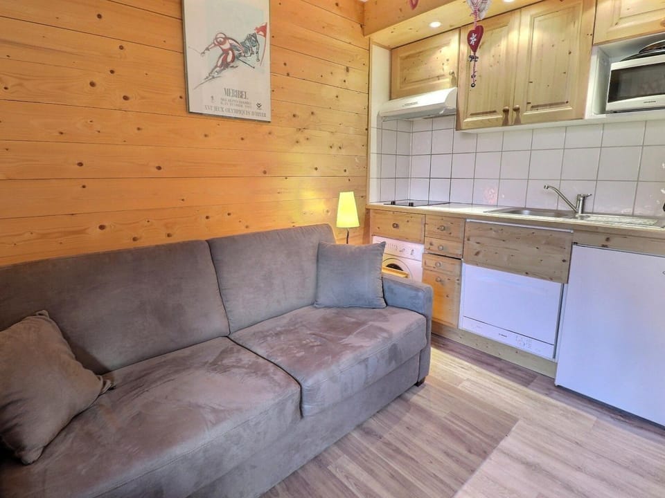 Studio 1* Méribel Skis aux Pieds - WiFi - FR-1-182-42 Apartment in Les Allues