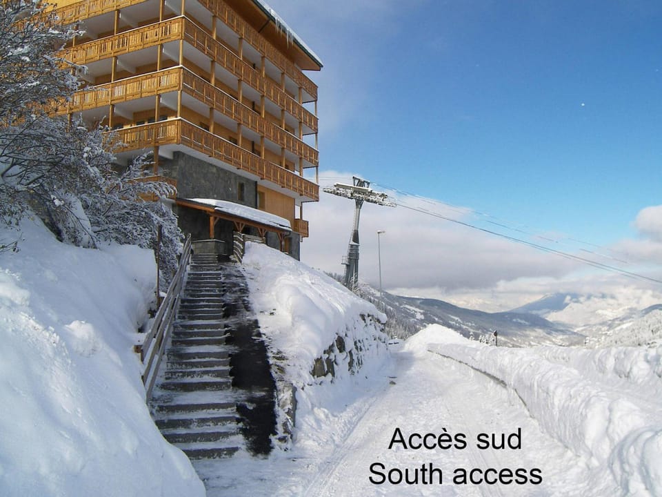 2 Pièces au calme, idéal pour famille, animaux admis - FR-1-182-66 Apartment in Les Allues
