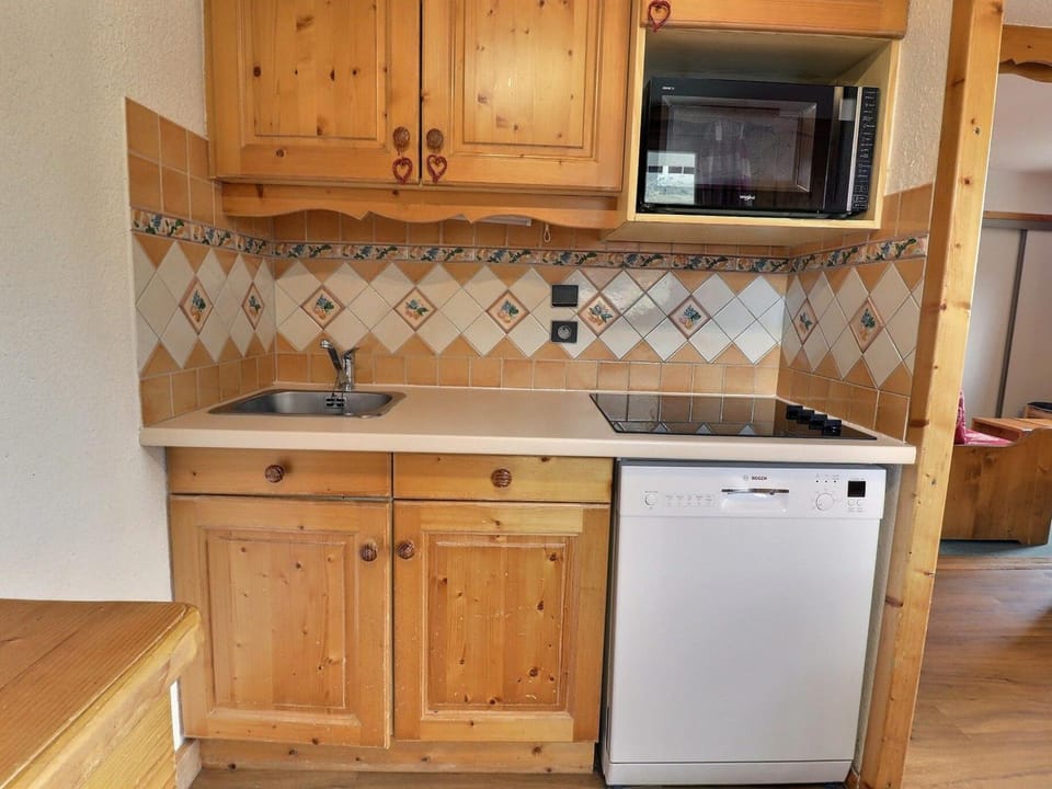 3 Pièces Cosy, Animaux Bienvenus, Proche Pistes - FR-1-182-95 Apartment in Les Allues