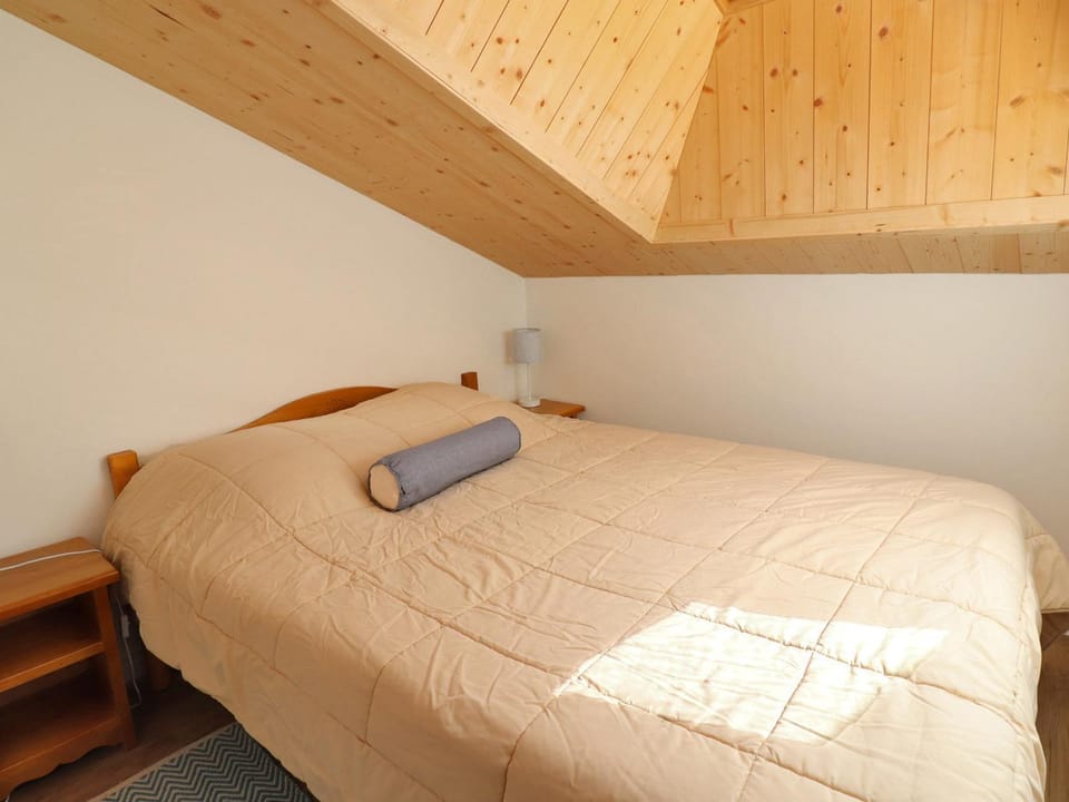 Charmant Duplex 2* Skis aux Pieds, 6 Pers, Balcon Sud - FR-1-182-109 Apartment in Les Allues