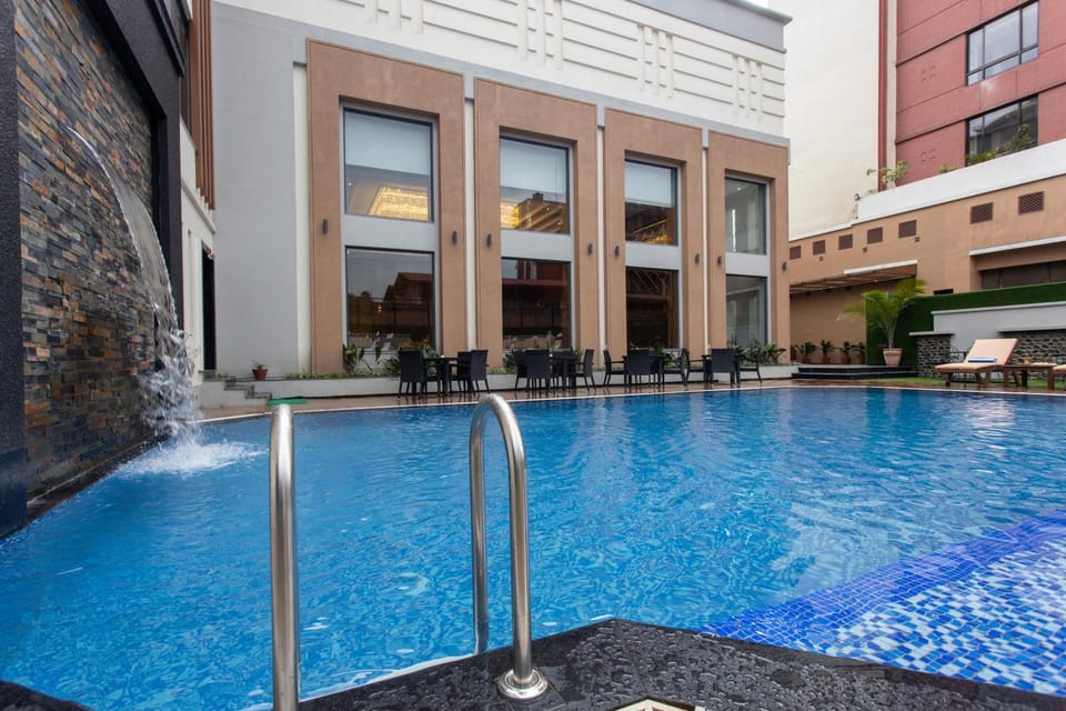 Property building, Swimming pool
