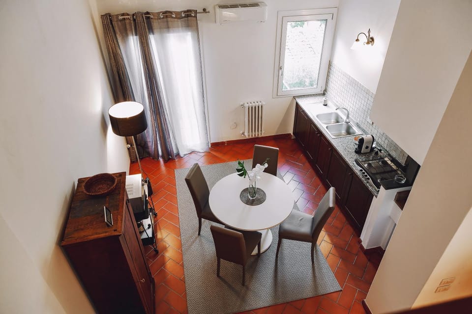Kitchen or kitchenette, Living room, Seating area, stove
