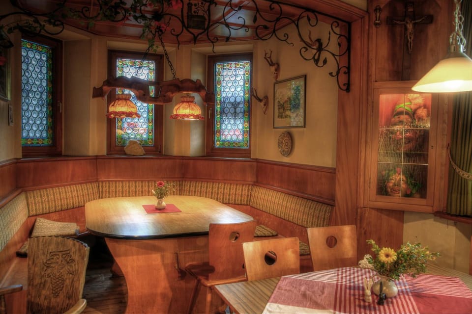 Lounge or bar, Other