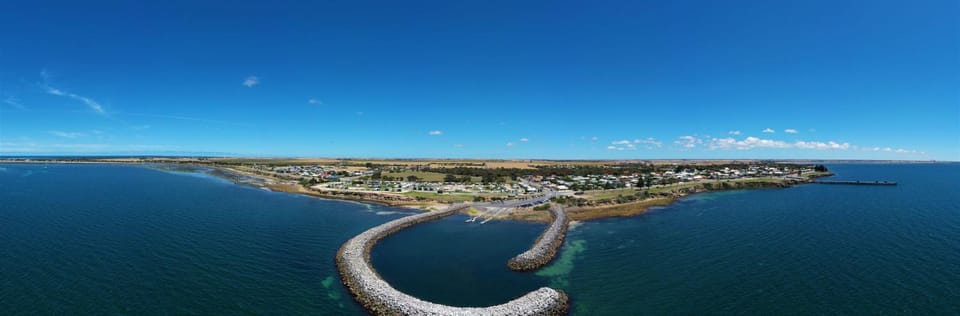 Edithburgh Caravan Park Campground/ 
RV Resort in Edithburgh
