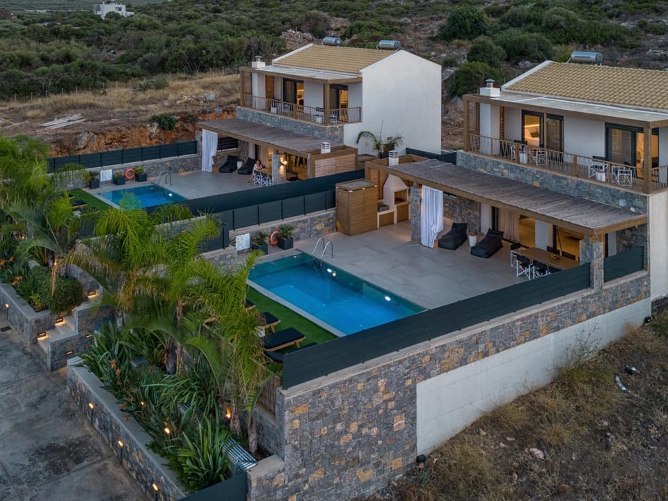 Property building, Bird's eye view, View (from property/room)