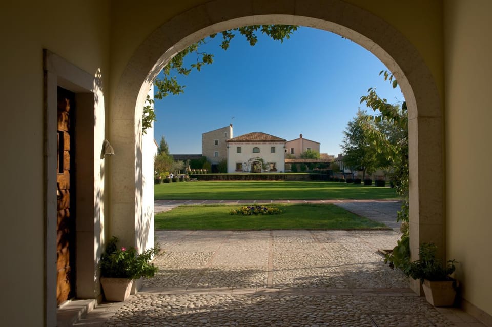 Facade/entrance, Garden view