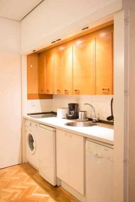 Kitchen or kitchenette, dishwasher, washing machine