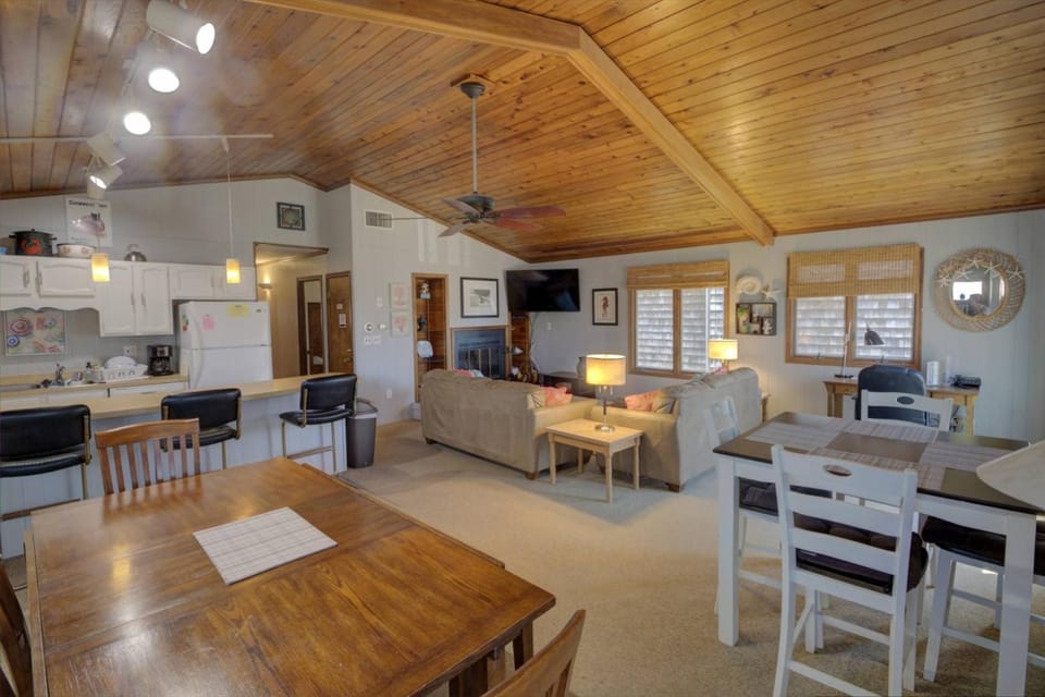 117 Fourth St, Bethany Beach House in Bethany Beach