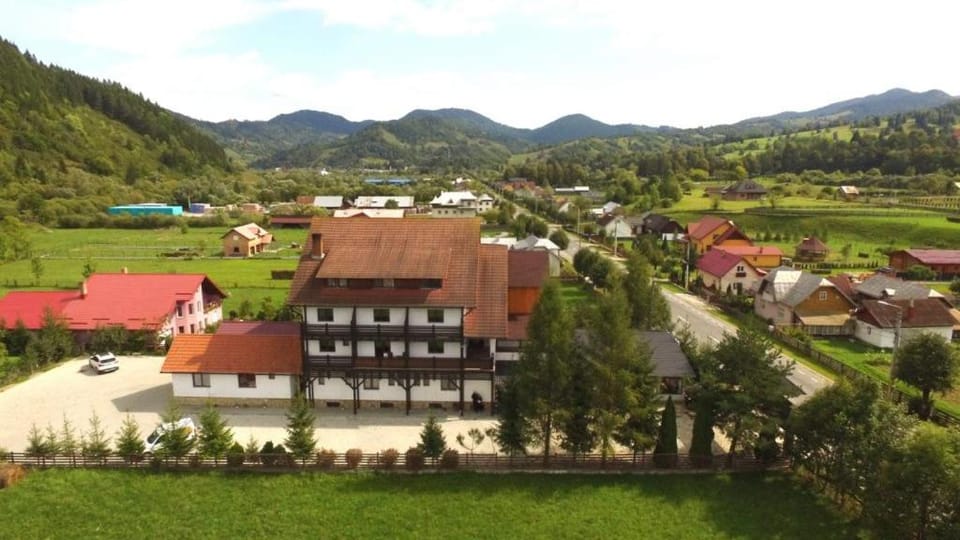 Royal Bucovina Residence Adults Only-Self check-in Bed and Breakfast in Romania