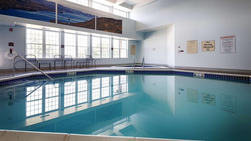 On site, Pool view, Swimming pool