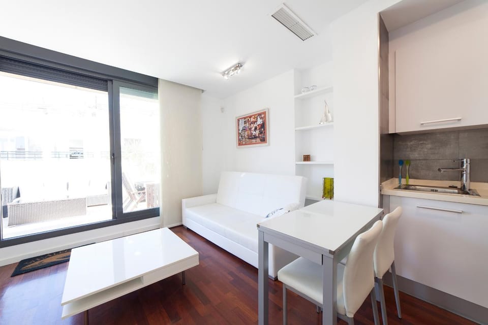 Kitchen or kitchenette, Living room