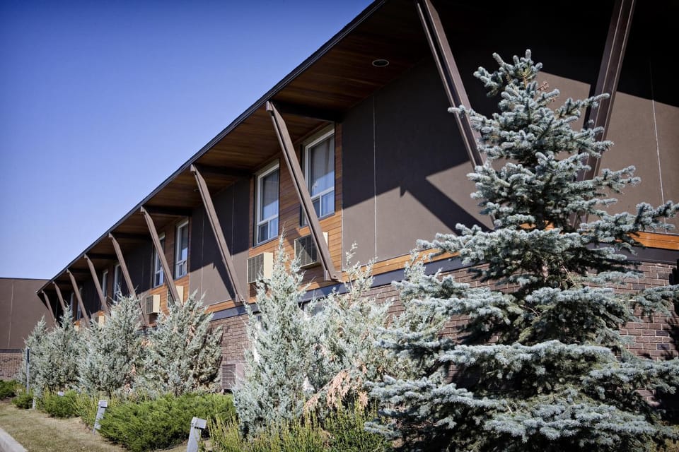 Property building, Restaurant/places to eat, Lobby or reception, Lounge or bar, Fitness centre/facilities, Banquet/Function facilities, Area and facilities, Swimming pool