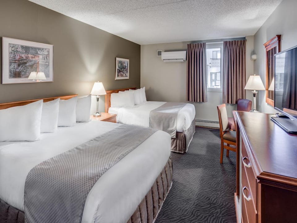 Shower, Toilet, Bed, Bathroom, TV and multimedia, Coffee/tea facilities, Bedroom