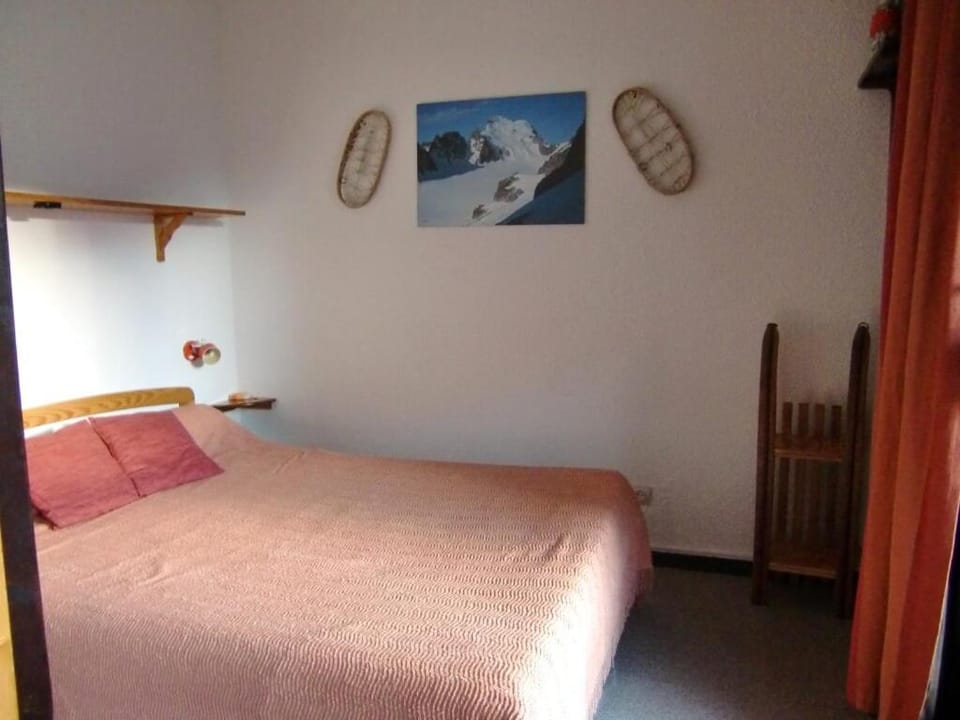 Bed, Bedroom, furniture