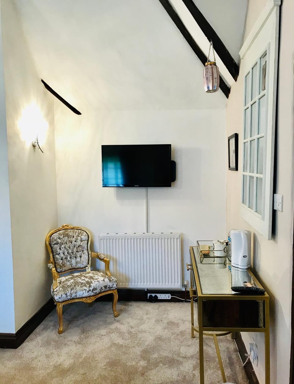 Oldlands Farmhouse Gatwick Vacation rental in Crawley