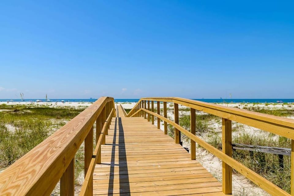 Beach Peace - DIBC 206B House in Dauphin Island