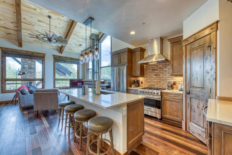 2nd Ave Luxury House in Frisco